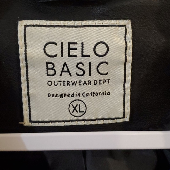 BLACK JACKET - Picture 6 of 12